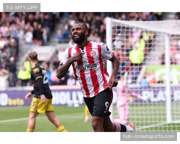 英超保级区格局扑朔迷离 多支球队仍有逃生希望